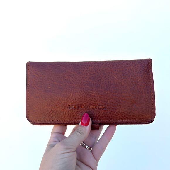 Portland Leather Goods Bi-Fold Leather Wallet Tan Pockets Large Full Grain - Picture 4 of 7